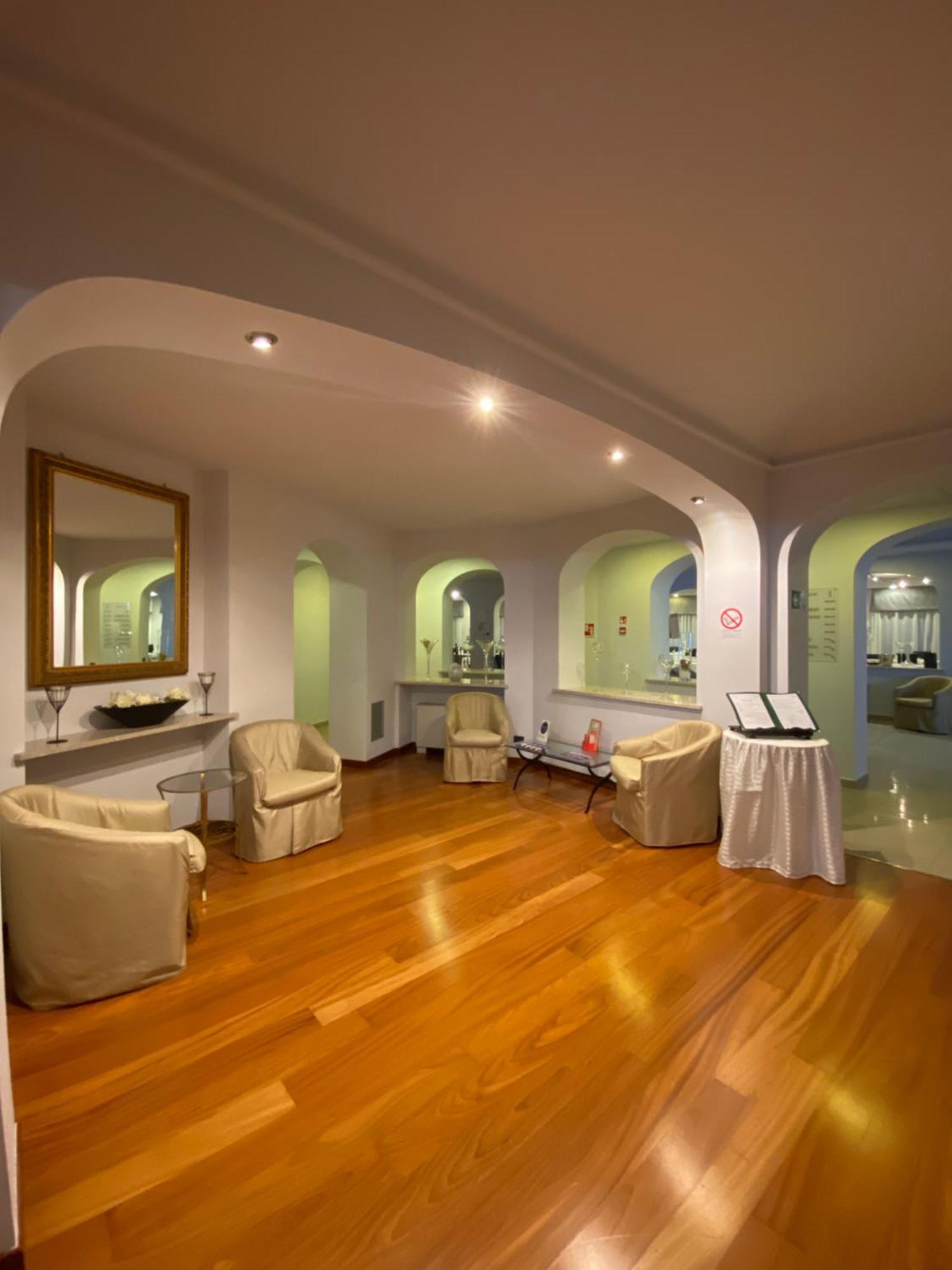 Green Hotel Сеттімо-Торінезе Екстер'єр фото