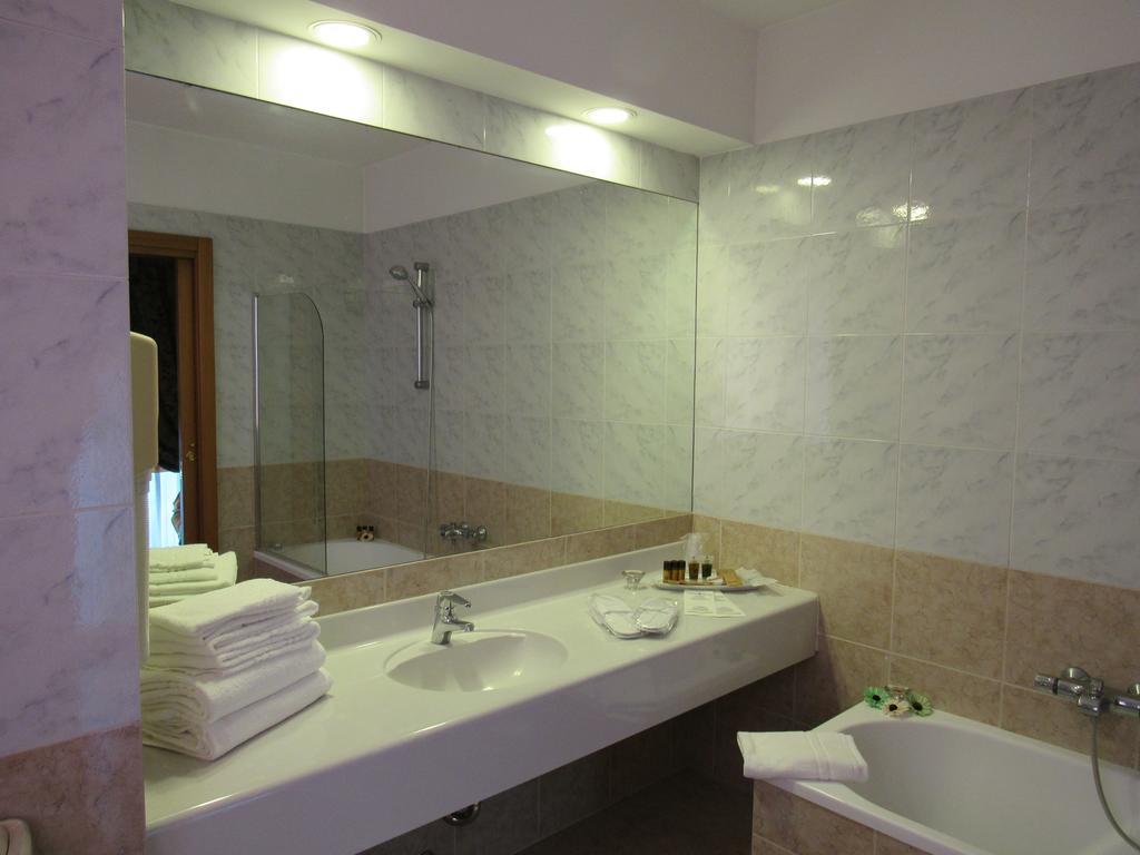Green Hotel Сеттімо-Торінезе Екстер'єр фото